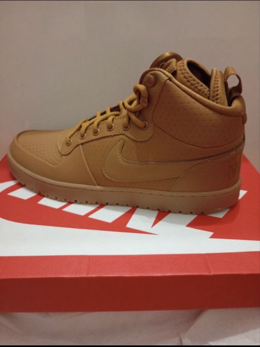 Sneakersi nike (MID)