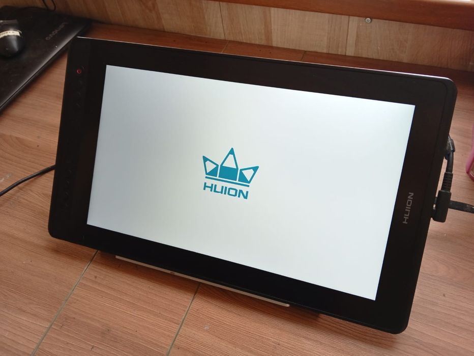 Графический планшет Huion Kamvas Pro 16.