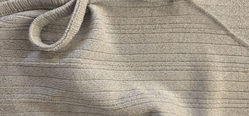 Cardigan grii cu fir argintiu
