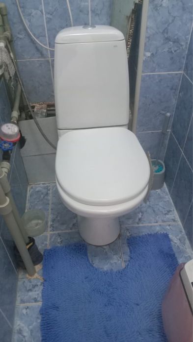 Продам б/у унитаз