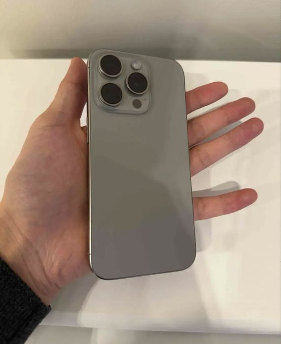 iPhone 15 Pro 512 GB Natural Titanium