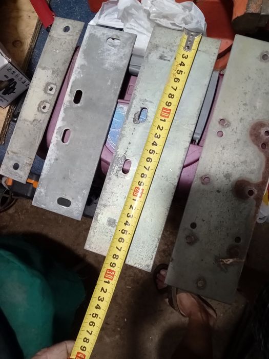 Пластина ,болт гайка