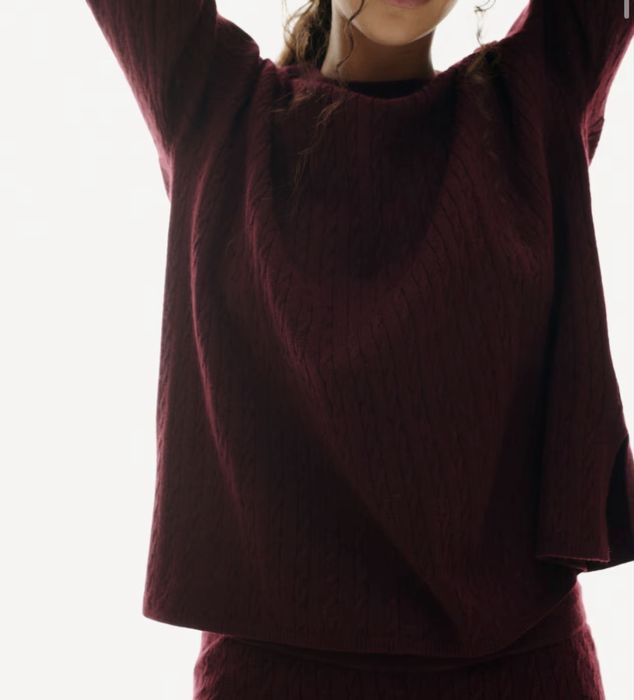 Чисто нов пуловер от hm