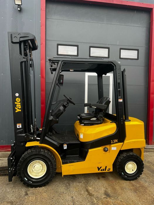 Stivuitor motostivuitor diesel YALE 2.5T