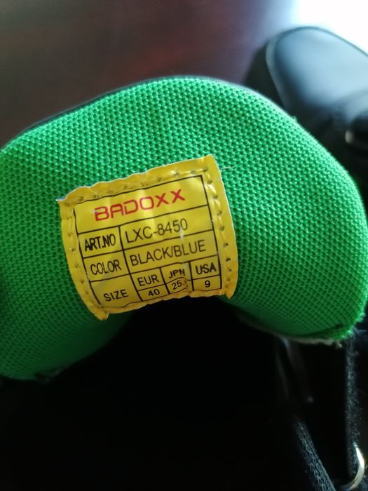 Adidași Badoxx mărime 40