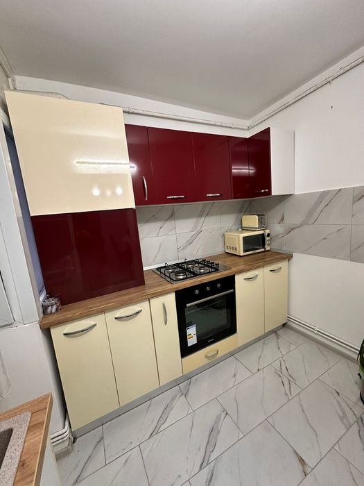 Vand apartament 2 camere Pitești