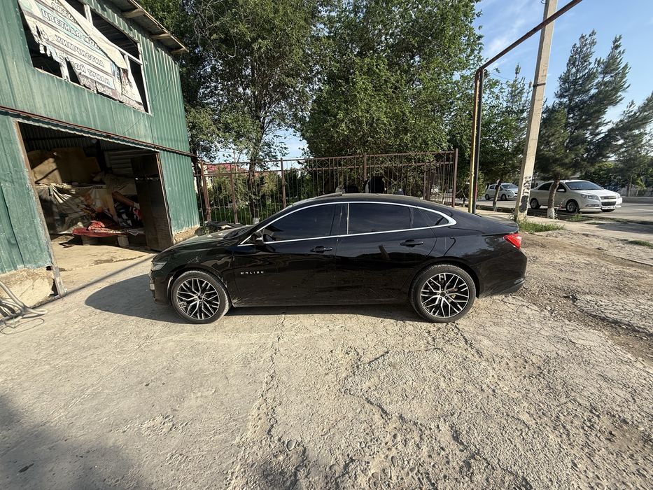 Malibu 2  1.5turbo yili 2020 propan 4pakalenya 19diska qoyilgan