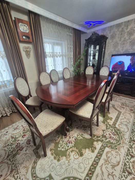 Стол деревянный малазийский