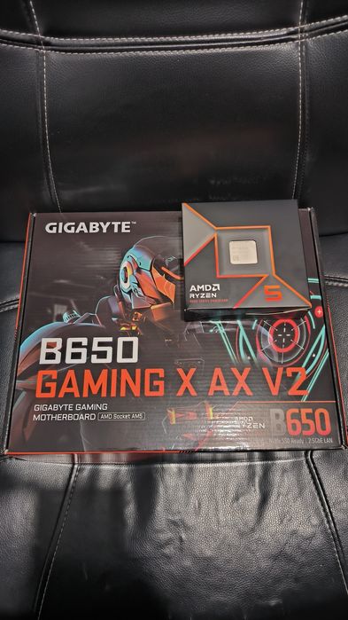 Kit AM5 Ryzen 5 9600X+Gigabyte B650 Gaming X AX V2 noi, garantie 3 ani