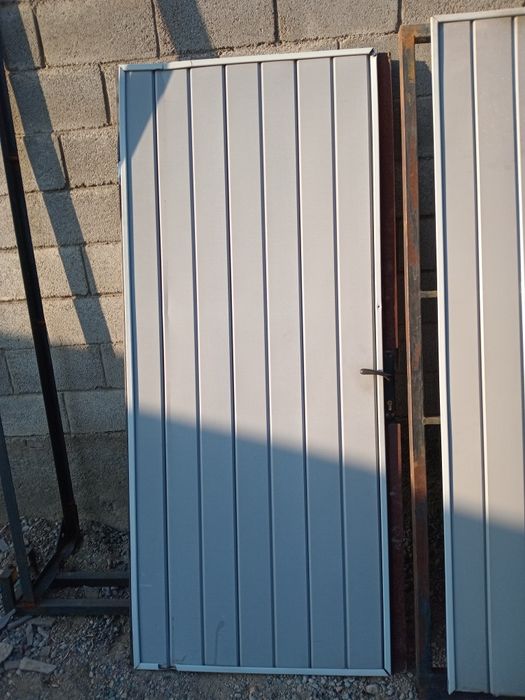 Продам ворота с калиткой
