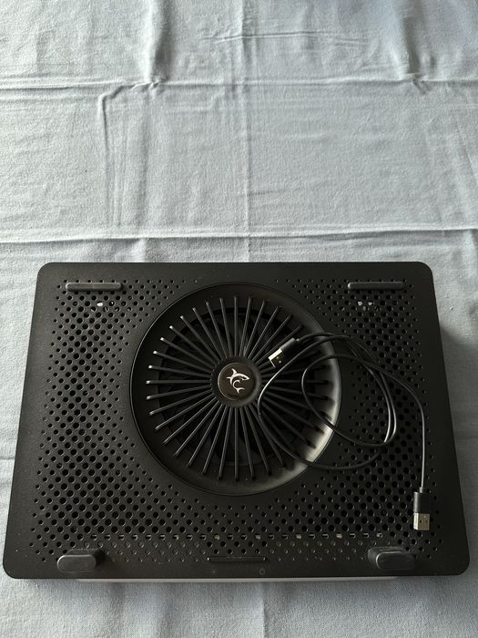 Vând Acer Nitro V16
