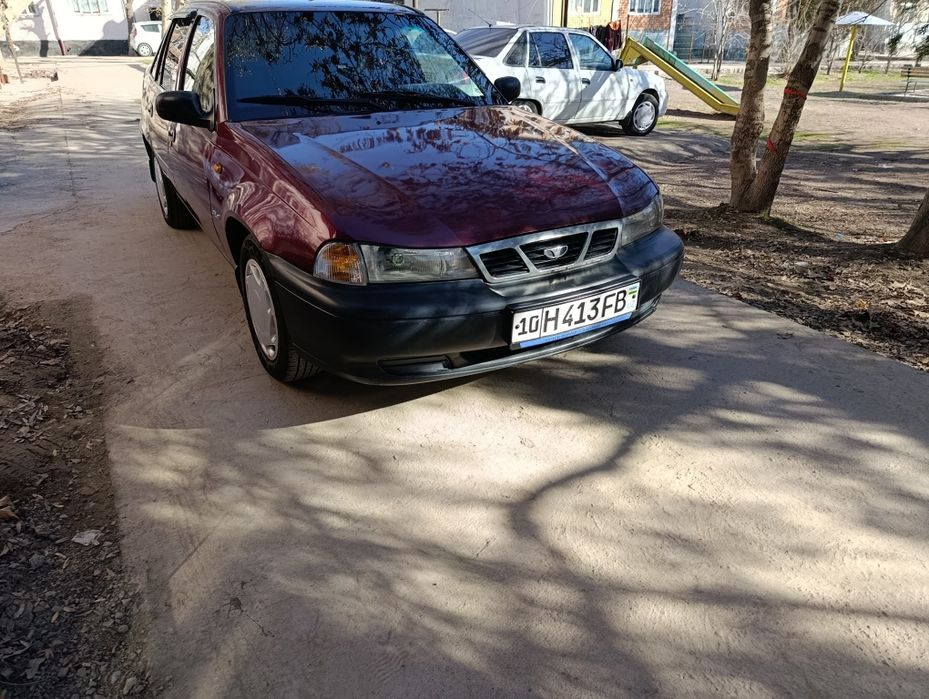 Нексия 1 зўр холати бут бутун срочна сотилади