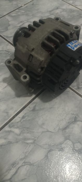Vând alternator Valeo 120A