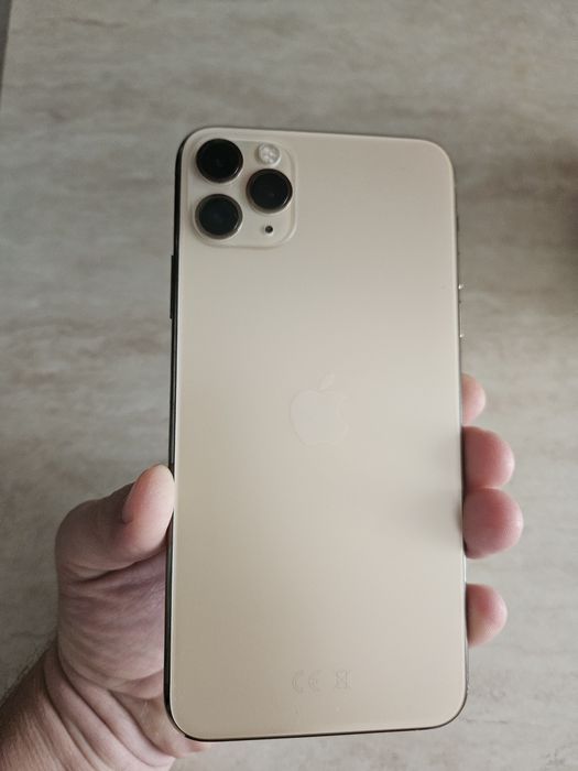 Iphone 11 pro max gold