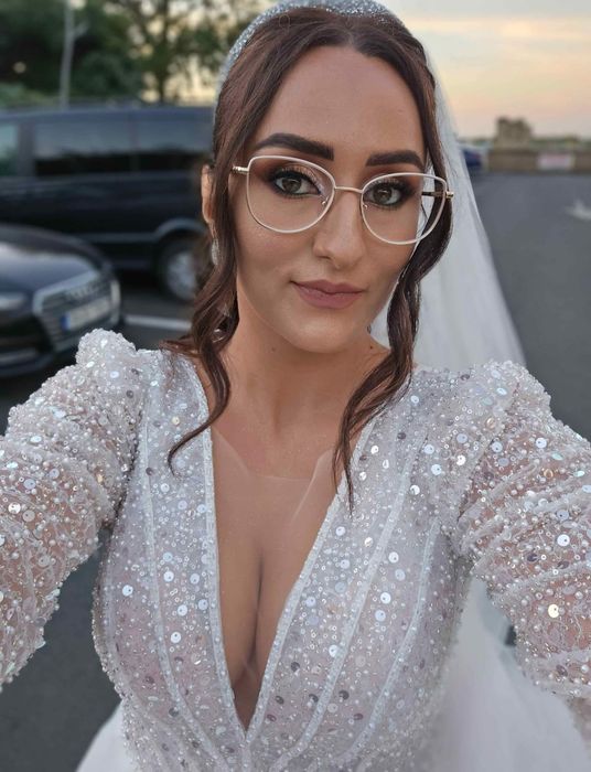Vand Rochie Mireasa