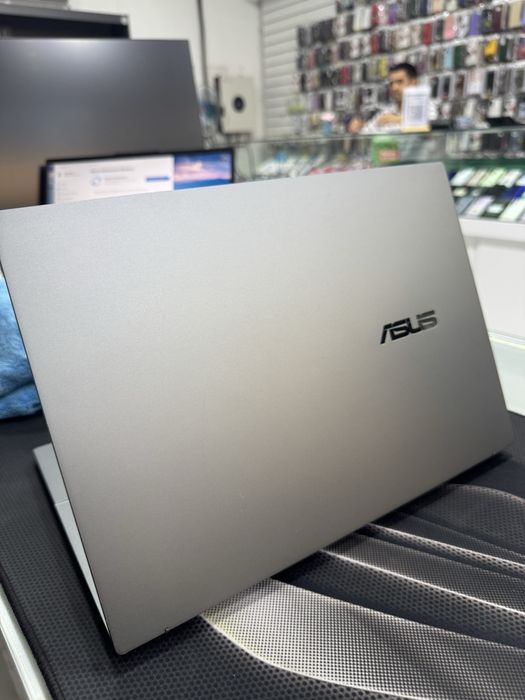 Asus Zenbook ultra5-125H 8/512 14.0 OLED Touch Screen