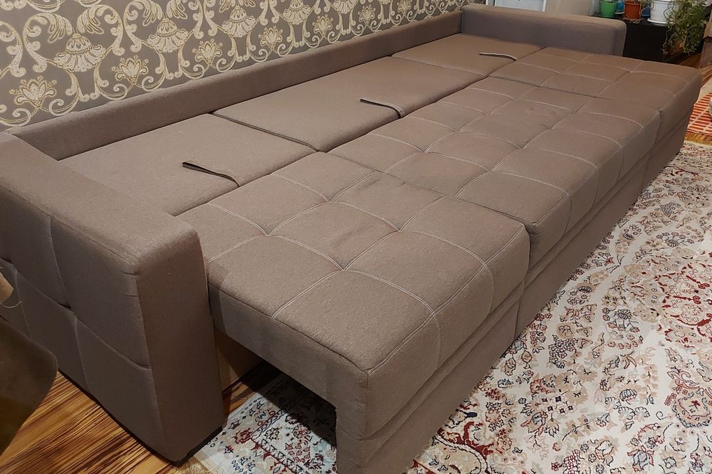 Продам Диван срочно!!!