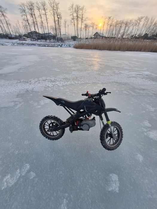 Vând cros de 49 cc