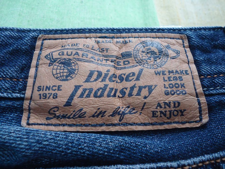 Blugi Jeans Diesel Zatiny W29 x L32 Second Hand