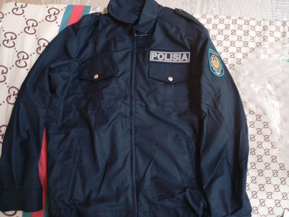 Продаю костюм и куртка МВД