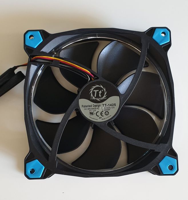 Вентилатори 120 / 140mm
