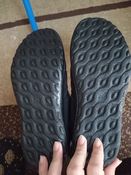 Продам обувь новая