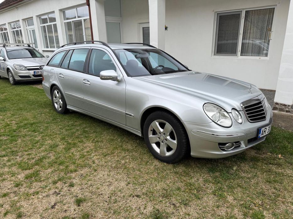 Mercedes  E   w211