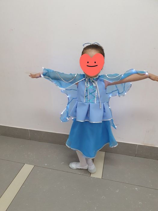 Нарядный костюм на девочку.