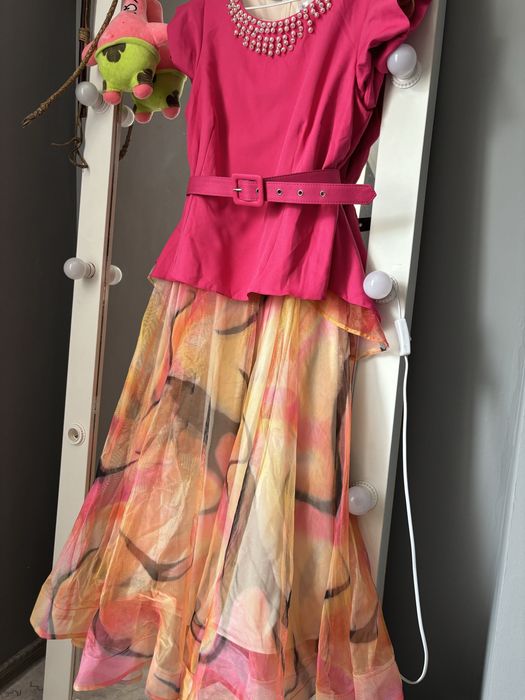 Женский платье на весну