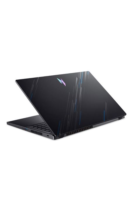 Ноутбук Acer Nitro V 15 и мышка Logitech
