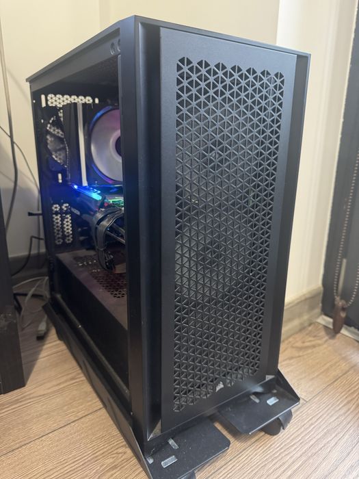 Vand PC gaming stare perfecta de functionare