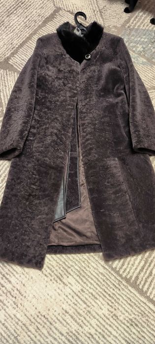 Продам верхнюю одежду