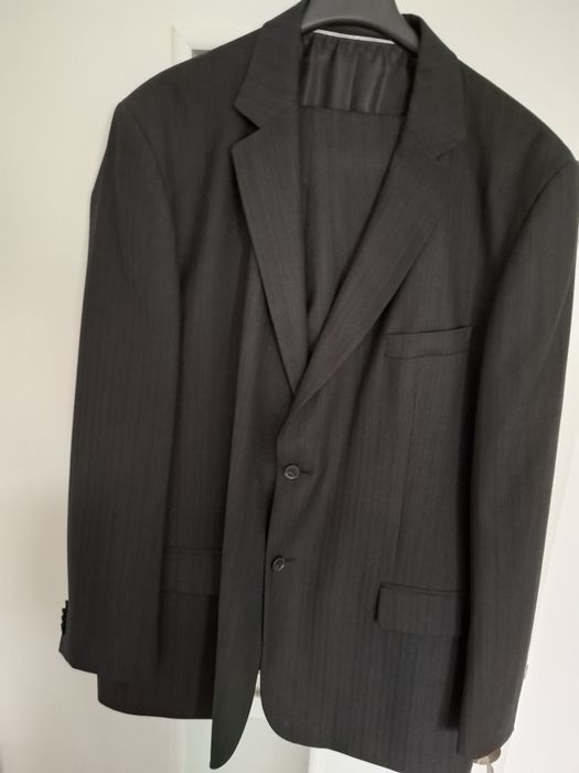 Costum bărbați negru.