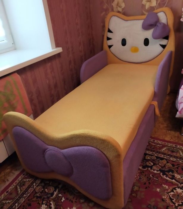 Кровать детская .