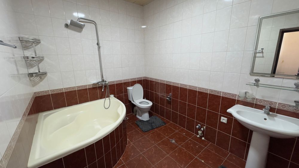 Chilonzor tumanida hovli sotiladi