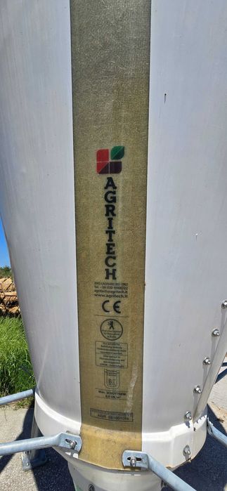 Стъклопластови силози за съхранение на фуражи с пневматично пълнене