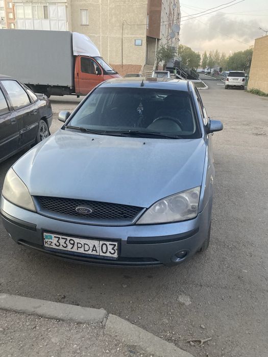 Продам машину форд