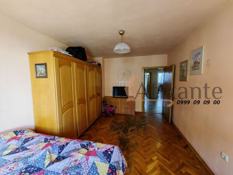 Продава се Тристаен апартамент в София, Белите брези - 105 кв.м за 2286 €/кв.м - Снимка #11