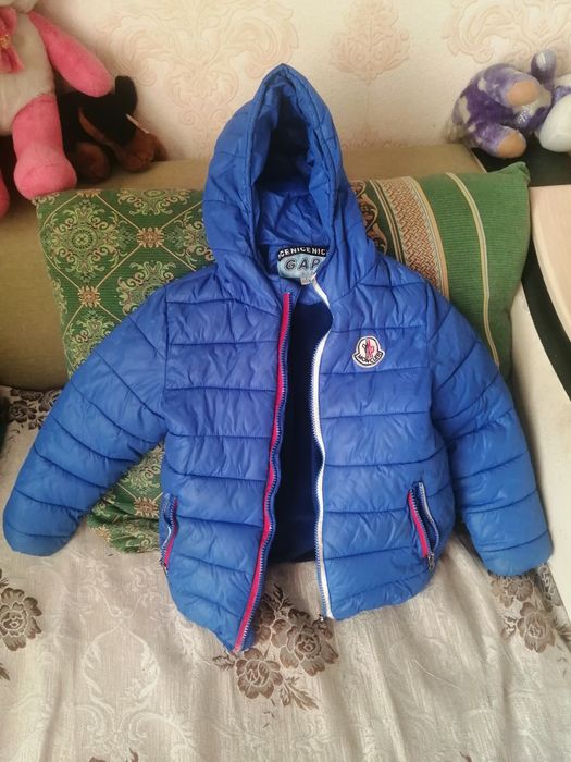 Продам детские зимние, демисезонные комбинезоны тройка