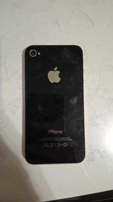 IPhone 4S как муляж/на запчасти