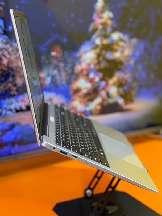 Продается Ноутбук BIKON