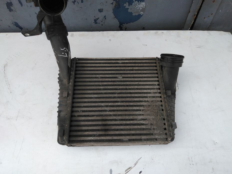 Intercooler stanga Audi Q7 2008 CASA 7L6145803D