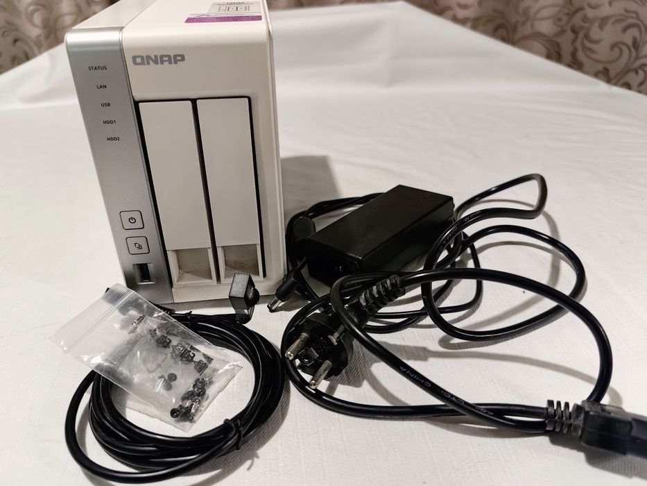 Qnap TS231P2 NAS, 8 GB RAM , 6TB  диск