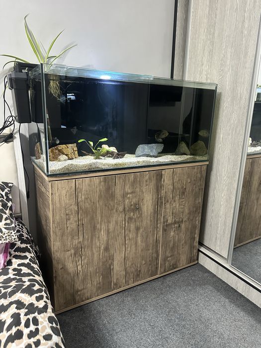 Аквариум с подставкой 200л
