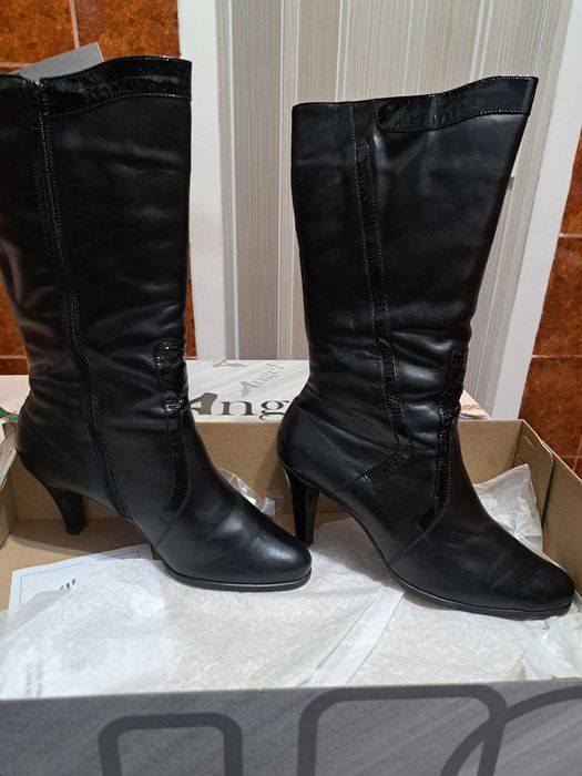 Cizme de damă din piele