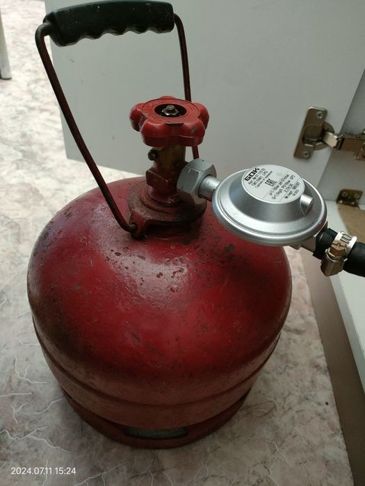 Газовый балон 5 литровый.