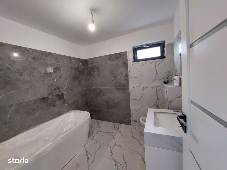 Casa cu finisaje, 216 mp, zona Parcul Romanescu