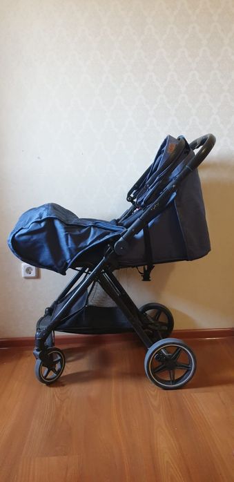 продам детскую коляску