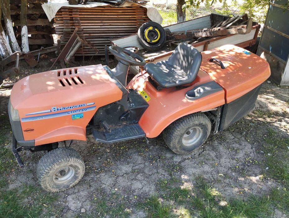 Vînd cositoare  Husqvarna