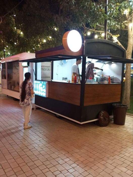 Food truck kòchma dokonlar
